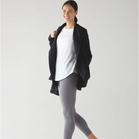 Lululemon Black Belle Wrap Cardigan Sweatshirt - Picture 2 of 16